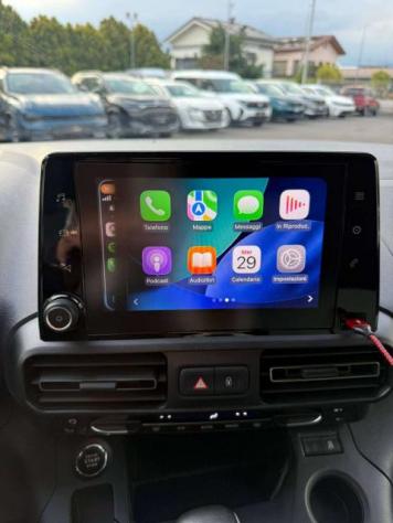 Citroen Berlingo XL 7 posti 1.5 bluehdi Shine DOPPIA PORTA SCORREVOLE/FULL LED/CARPLAY - Foto 10