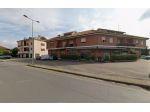 locale commerciale con canna fumaria