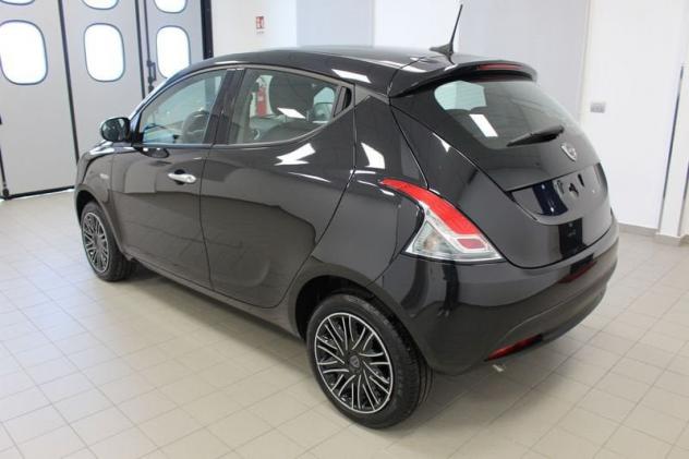 Lancia Ypsilon 1.0 FireFly 5 porte S&S Hybrid Gold - Foto 6