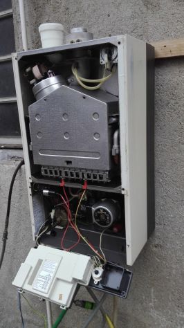 Caldaia BAXI LUNA 240 FI CAMER STAGNA GAS METANO - Foto 4