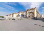 Locale Commerciale in vendita a Motta Sant'Anastasia