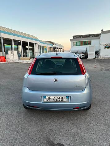 Fiat Punto 1.2 5 porte Active - Foto 5