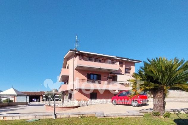 Villa di 522 m² con più di 5 locali e box auto in vendita a Lariano - Foto 4