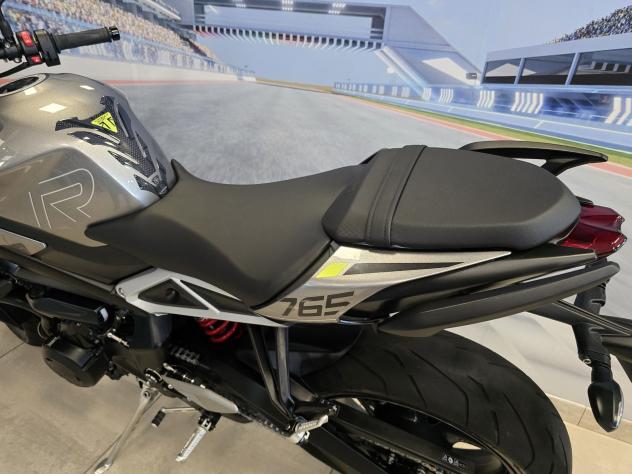 Triumph Street Triple 765 R - 06/2023 Km 7400 - Foto 7