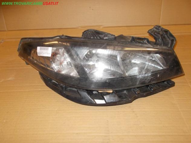PROIETTORE D. RENAULT LAGUNA (B74/K74)  Parti elettriche  Fanaleria  Proiettori  Proiettore ant. RENAULT - LAGUNA - 01-03-2005 - 01-10-2007