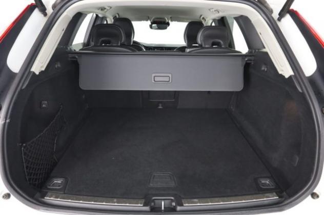 VOLVO XC60 XC60 B4 (d) automatico Momentum Pro rif. 23876778 - Foto 6