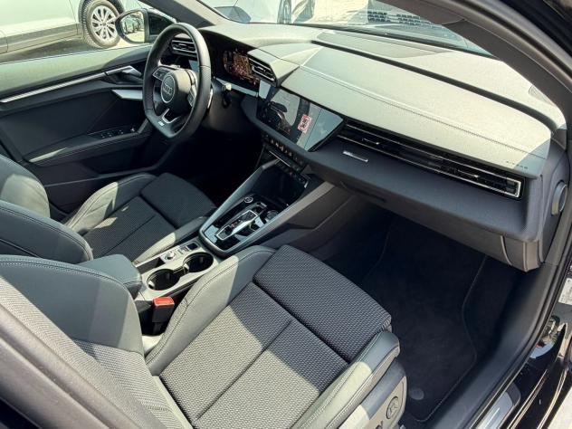 Audi A3 SPB 35 TFSI S tronic line edition - Foto 8