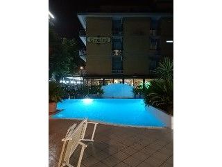 Massaggi - benessere Rimini - Massaggi Rilassanti e Muscolari anche a domicilio Rimini Riccione esperta. Tel:3317463625