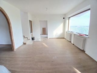 Villetta a schiera con garage
