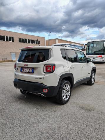 Jeep Renegade 2.0 Mjt 140CV 4WD Active Drive Limited - Foto 4