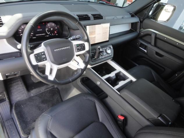 LAND ROVER Defender (2019) Defender 110 3.0D I6 200 CV AWD Auto S - Foto 9