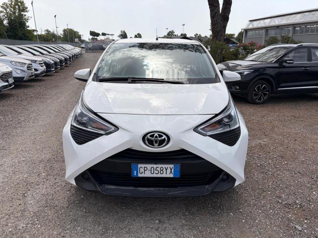 Toyota Aygo Connect 1.0 VVT-i 72 CV 5 porte x-play - Foto 4