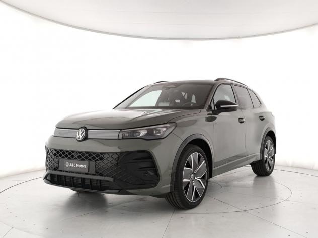 Volkswagen Tiguan 2.0 tdi R-Line 150cv dsg