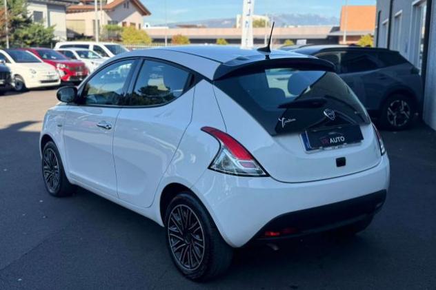 Lancia Ypsilon 1.0 Hybrid Gold Plus CARPLAY/RETROCAM-PROMO FIN - Foto 4