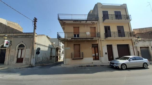 Singola in vendita a Canicattini Bagni