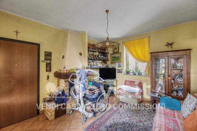 Casa indipendente di 280 m² con 5 locali e box auto in vendita a Luino - Foto 5