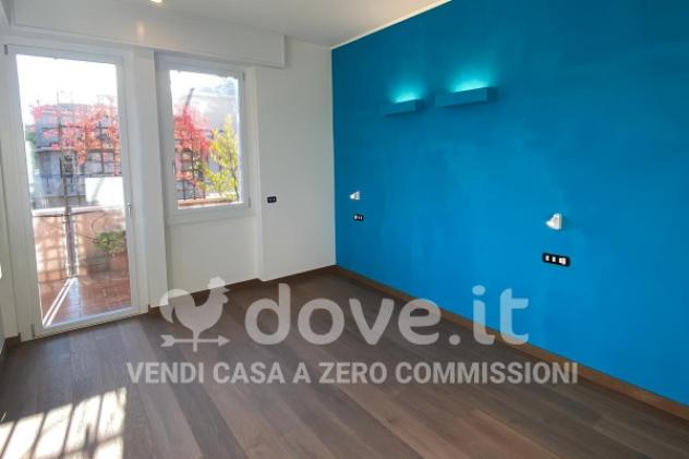 Attico / Mansarda di 220 m² con più di 5 locali e box auto in vendita a Varese - Foto 6