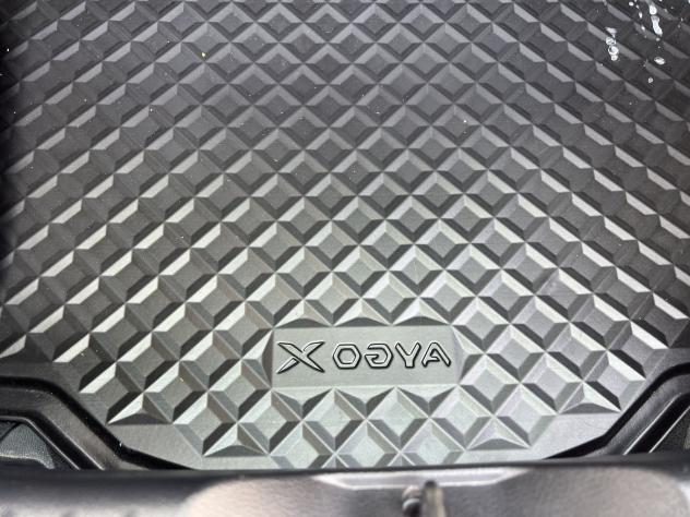 Toyota Aygo X 1.0B (72 CV) Active - Foto 8