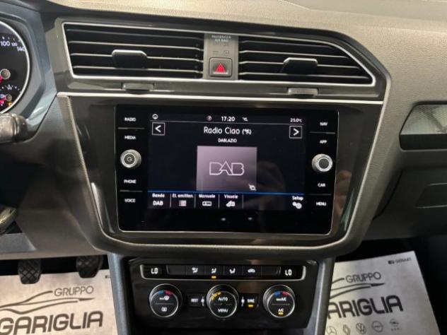 VOLKSWAGEN Tiguan 1.6 TDI Sport BlueMotion Technology rif. 23944797 - Foto 9