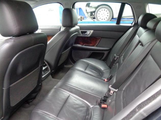 JAGUAR XF Sportbrake 2.2 D 200 CV Premium Luxury rif. 23820588 - Foto 6