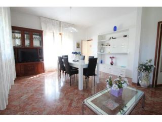 Villa in affitto a Forte dei Marmi 200 mq  Rif: 1094080