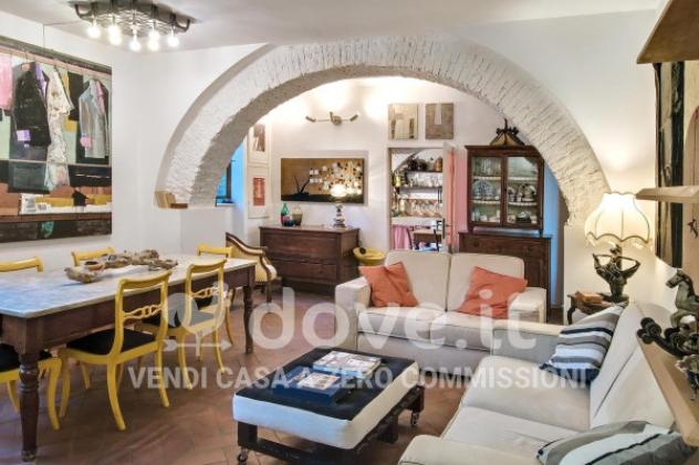 Rustico / Casale di 170 m² con più di 5 locali in vendita a Siena - Foto 4
