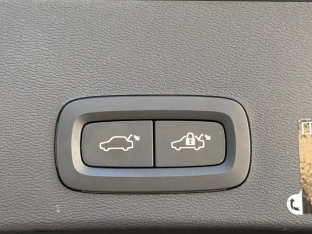 VOLVO XC40 D3 AWD Geartronic Inscription rif. 23754003 - Foto 9