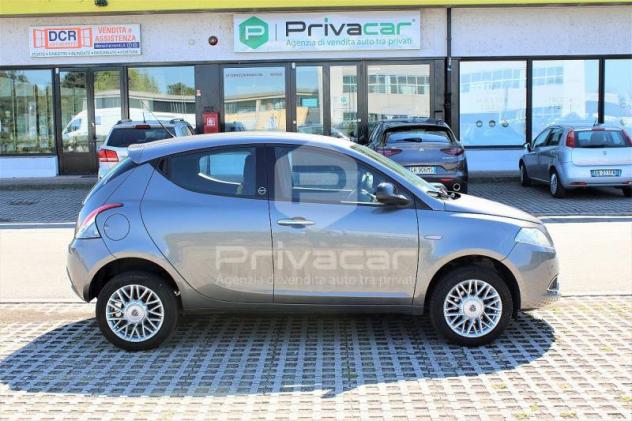Lancia Ypsilon Ypsilon 0.9 TwinAir 85 CV 5 porte Metano Ecochic Gold - Foto 4