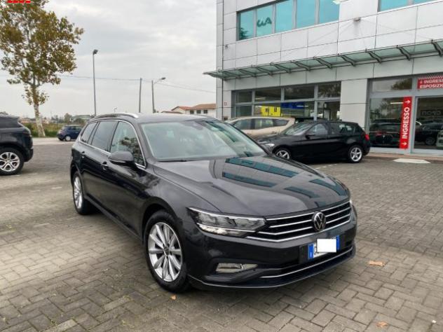 VOLKSWAGEN Passat Variant 2.0 TDI SCR EVO DSG Business rif. 23927010 - Foto 4
