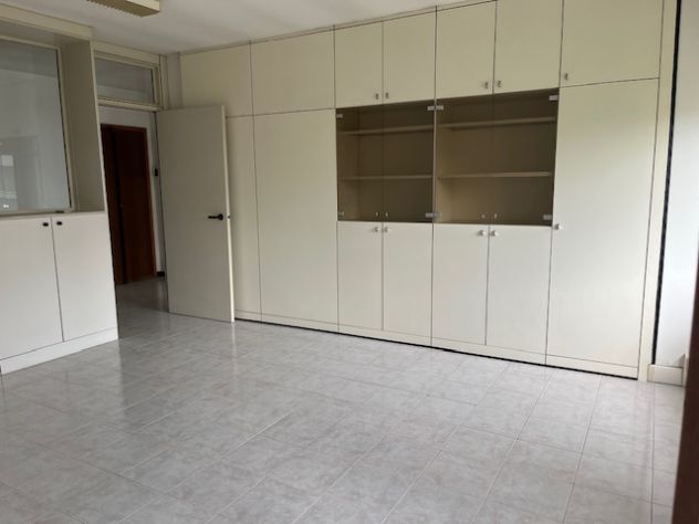 Udine via Pradamano ufficio
