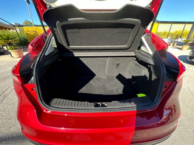 FORD Focus 1.5 TDCi 120 CV Start&Stop Titanium - Foto 10