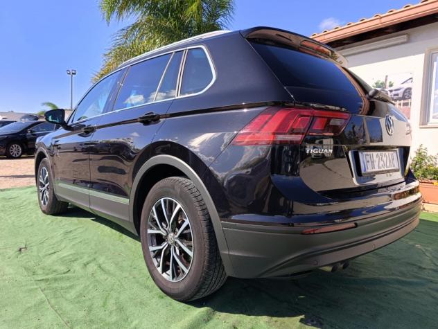Volkswagen Tiguan 2.0 TDI SCR DSG Business BlueMotion Technology - Foto 4