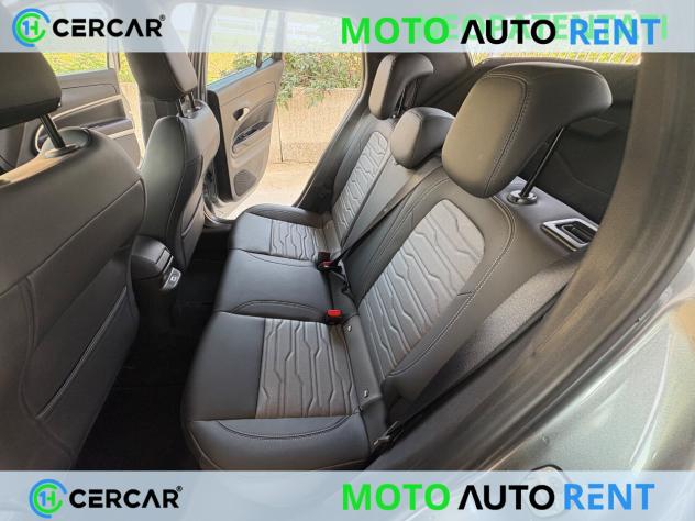 Jeep Avenger 1.2 turbo e-hybrid mhev Upland 4xe 145cv edct6 - Foto 10