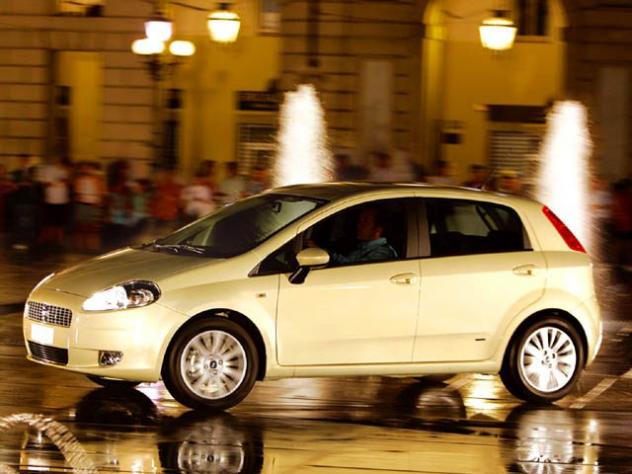FIAT Grande Punto 1.4 Starjet 16V 5 porte Emotion OK NEOPATENTATI    rif. 24175752