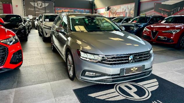 VOLKSWAGEN Passat 8ª serie Passat Variant 2.0 TDI SCR EVO DSG Business