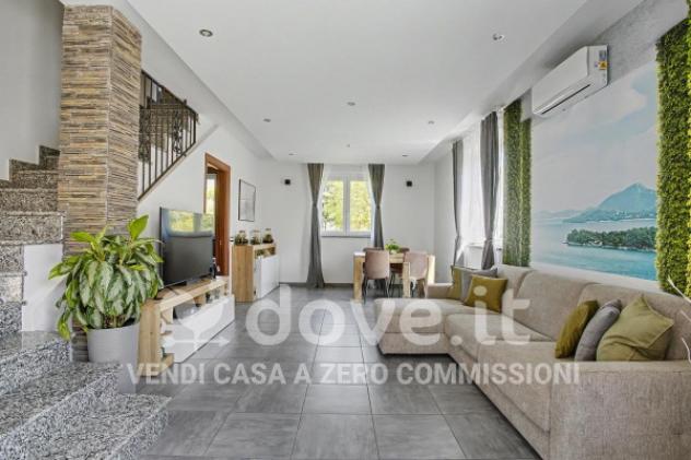 Villa di 170 m² con 4 locali e box auto in vendita a Leggiuno - Foto 9