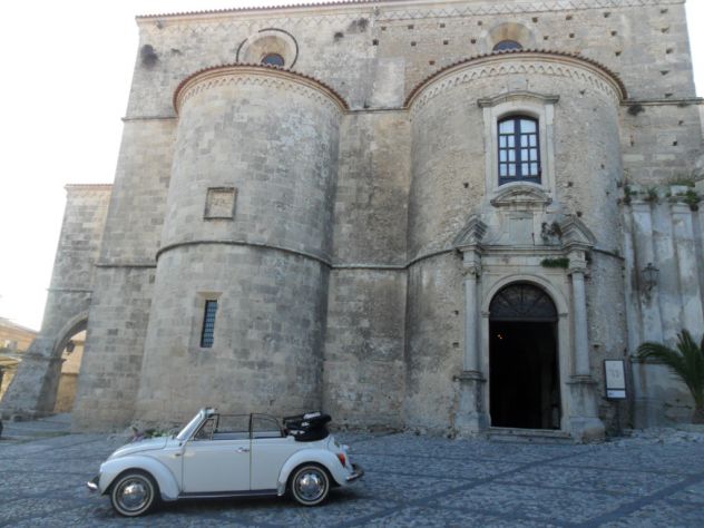 Noleggio Maggiolone d'epoca cabrio matrimoni Vibo Valentia