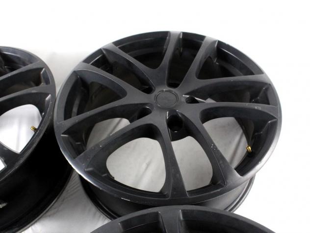 SET 4 CERCHI IN LEGA AFTERMARKET DA 17 POLLICI 5 FORI 7.0JX17 H2 ET 35 OPEL ASTRA H 1.7 D 92KW 6M 5P (2008) RICAMBIO USATO DI CUI UNO STRISCIATO, INTE - Foto 3
