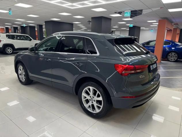 Audi Q3 35 TDI S tronic Business - Foto 6