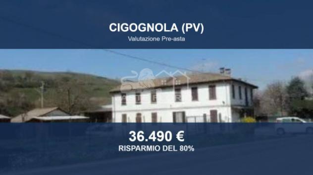 Immobile in asta di 206 m² con più di 5 locali e box auto doppio in vendita a Cigognola