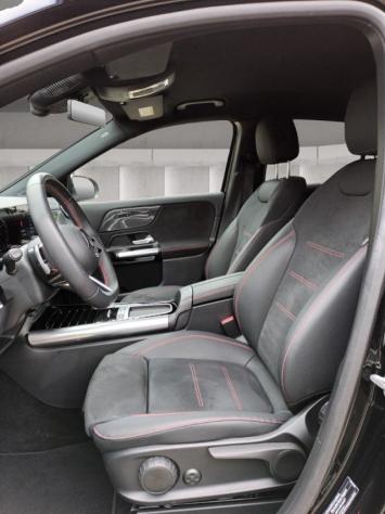 MERCEDES-BENZ GLA 200 D AMG PREMIUM 150CV AUTO PACK LUCI INT rif. 24115088 - Foto 8