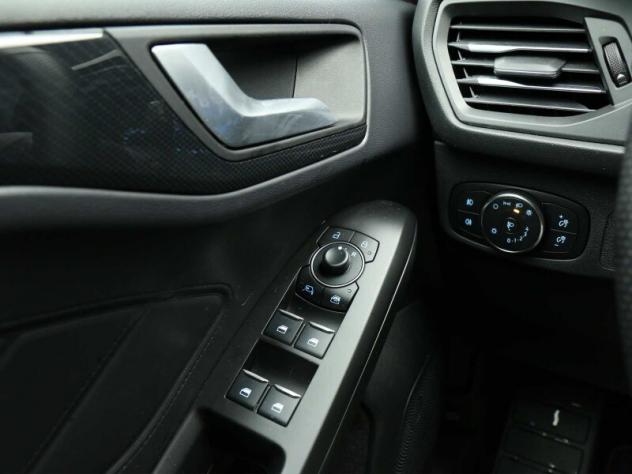 FORD Focus 4ª serie Focus 1.0 EcoBoost Hybrid 155 CV Powershift 5p. ST-Line - Foto 9