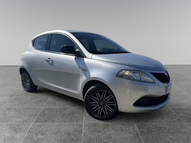 Lancia Ypsilon 1.2 69cv Gold
