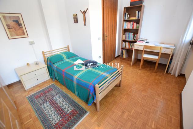 CASA INDIPENDENTE di 4 vani e di 252 mq (MONTEBELLUNA) rif. AS530 - Foto 12