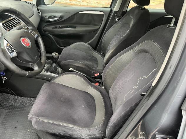 FIAT - Punto - 1.3 MJT II 75 CV 5p. Young - Foto 10