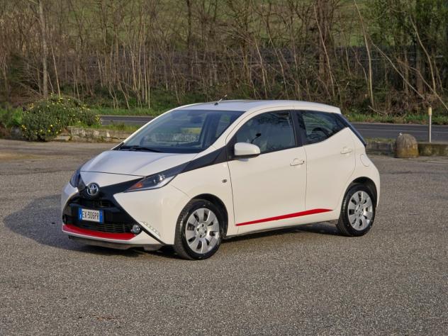 Toyota Aygo 1.0 VVT-i 69 CV 5 porte x-cite MMT 2014-E5B Automatico NEO - Foto 3