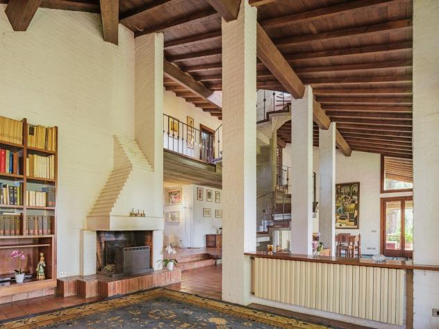 Villa in vendita a Gragnano - Capannori 375 mq Rif: 1201973