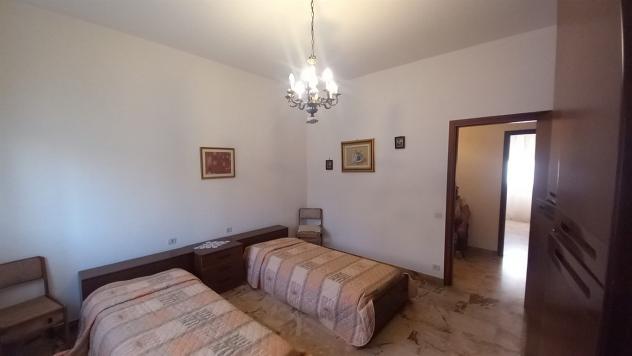 VENDESI A GAMBASSI TERME APPARTAMENTO DI 120 MQ CON GARAGE DI 50 MQ - Foto 8