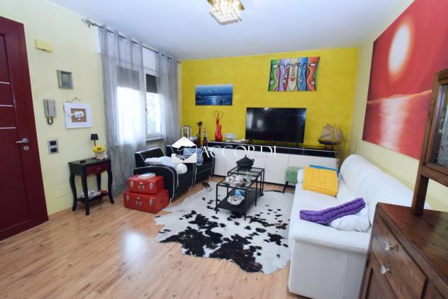 APPARTAMENTO INDIPENDENTE di 3 vani e di 110 mq (ISTRANA) rif. SW185 - Foto 3