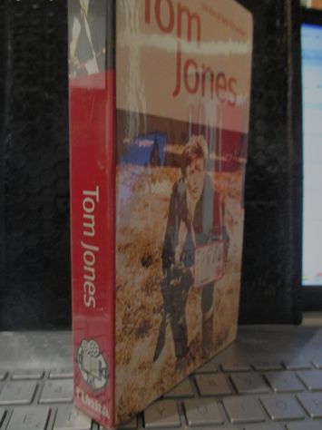 Videocassetta VHS, Film Tom Jones di Tony Richardon